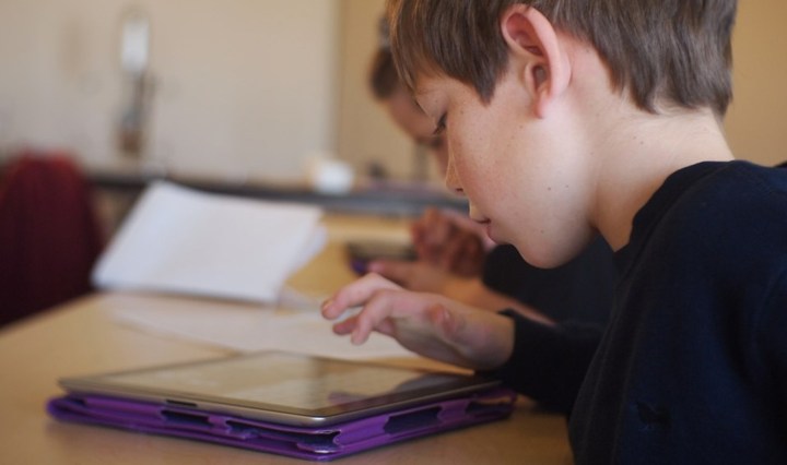 tablet-nino-internet-derechos