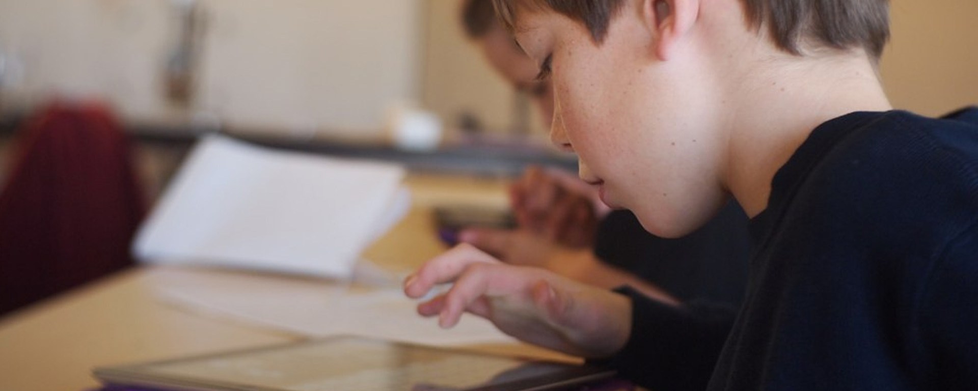 tablet-nino-internet-derechos