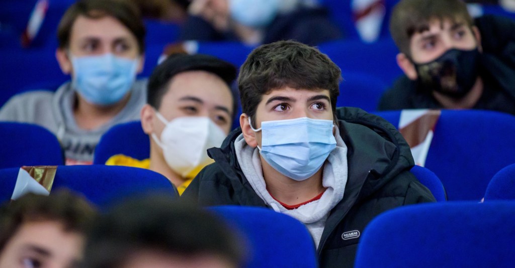 FAAM jornada hipersexualización alumnos atenta