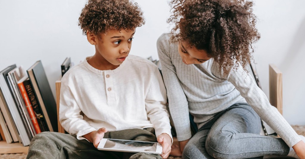 faam-webinar-tik-tok-2021-menores-internet
